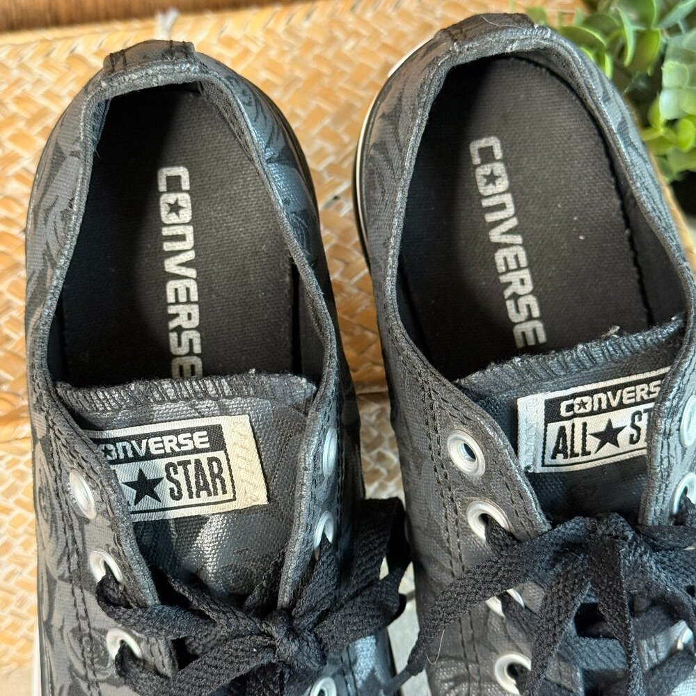Converse Chuck Taylor All Star Low Top Black Onyx Silver Rose Print – Women’s 9 - Picture 12 of 12